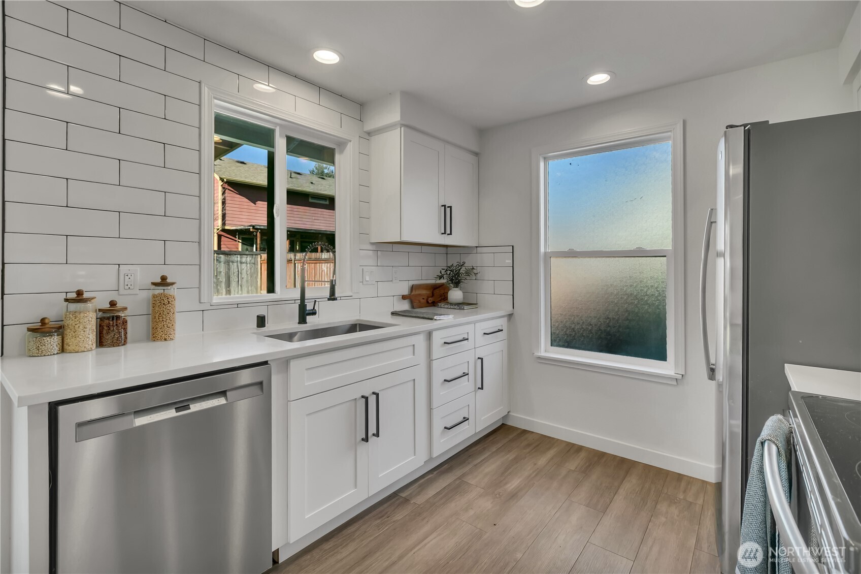 21720 Southeast 237th Street Maple Valley, WA 98038 - Photo 9 of 30