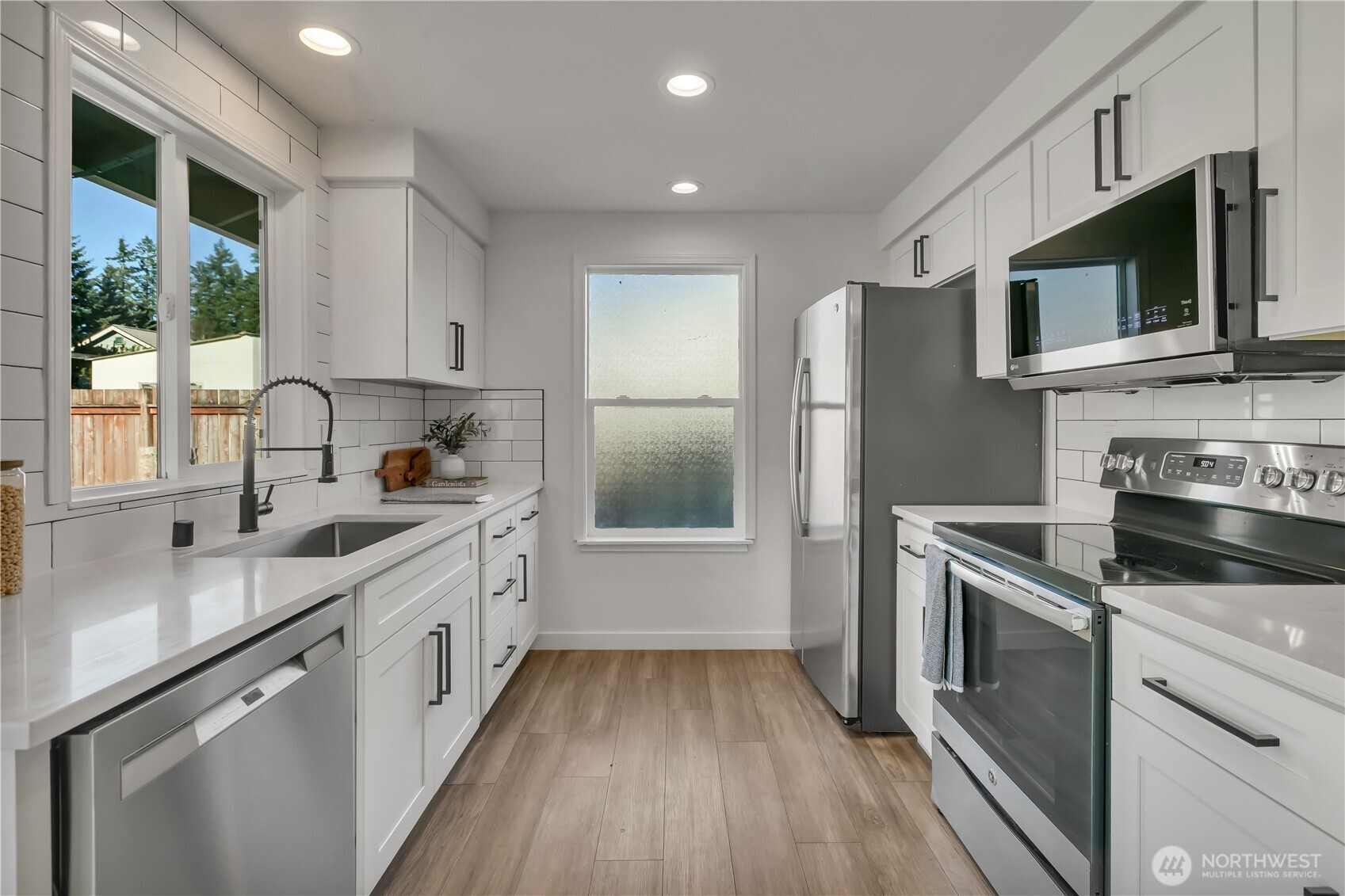 21720 Southeast 237th Street Maple Valley, WA 98038 - Photo 10 of 30