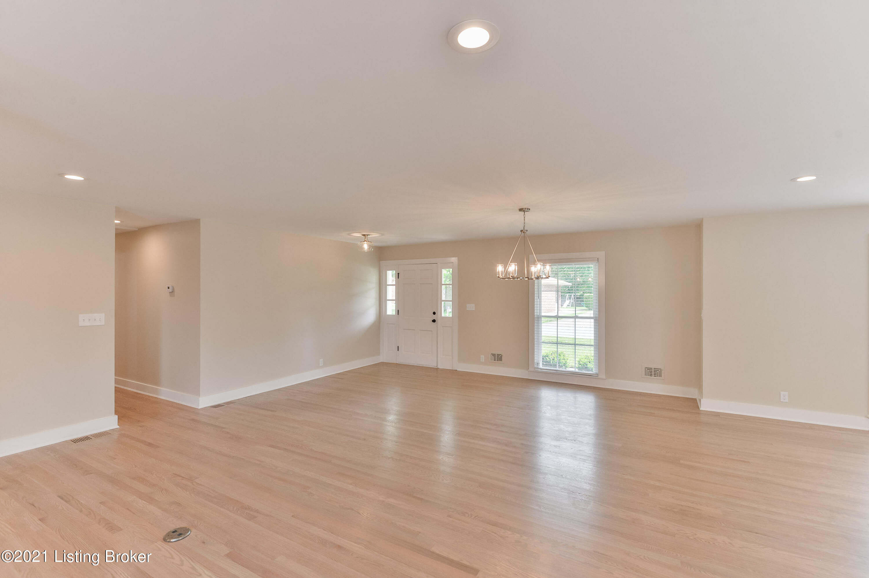 2406 Hayward Road Louisville, KY 40242 - Photo 2 of 53 011 - 20200701 5759