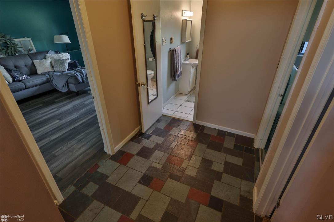 428 Cross Hill Road Nazareth, PA 18064 - Photo 18 of 36 Gallery Image 18