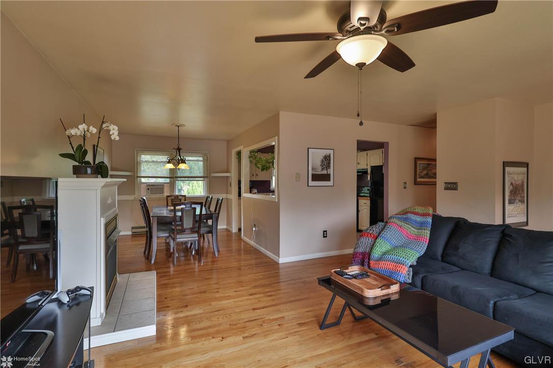 428 Cross Hill Road Nazareth, PA 18064 - Photo 4 of 36 Gallery Image 4