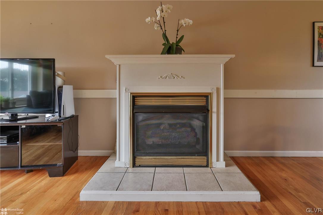 428 Cross Hill Road Nazareth, PA 18064 - Photo 5 of 36 Gallery Image 5