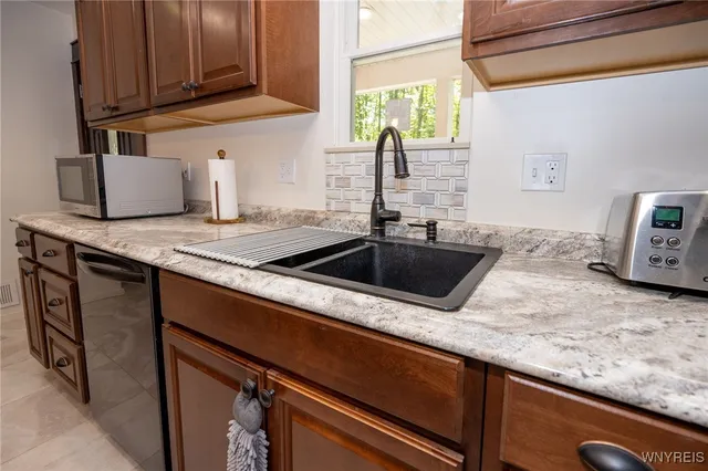 $274,999 | 598 Adams Avenue, Evans, NY 14006