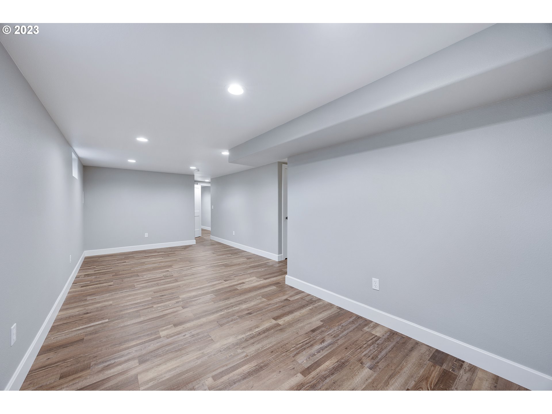 1427 Southeast 109th Avenue Portland, OR 97216 - Photo 33 of 44 a view of an empty room