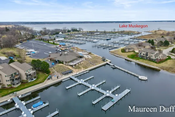 $509,900 | 1554 East Harbour Towne Circle, Unit 73, Muskegon, MI 49441