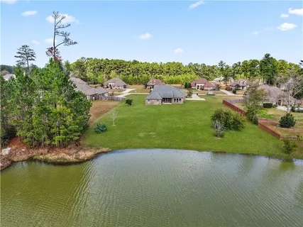 $534,900 | 402 Long Lake Drive, Covington, LA 70435