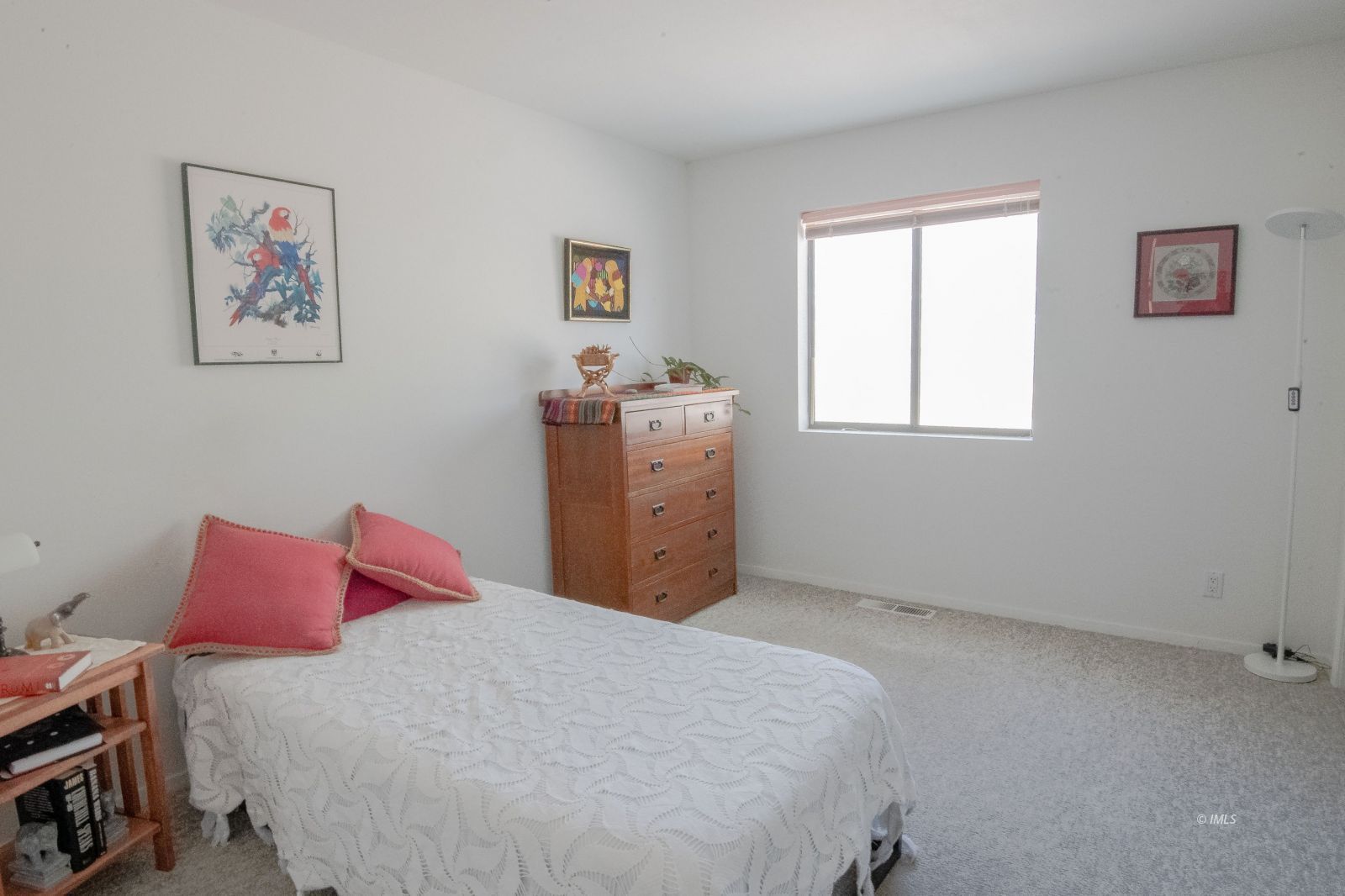 133 Summit Road Bishop, CA 93514 - Photo 12 of 21 Bed room