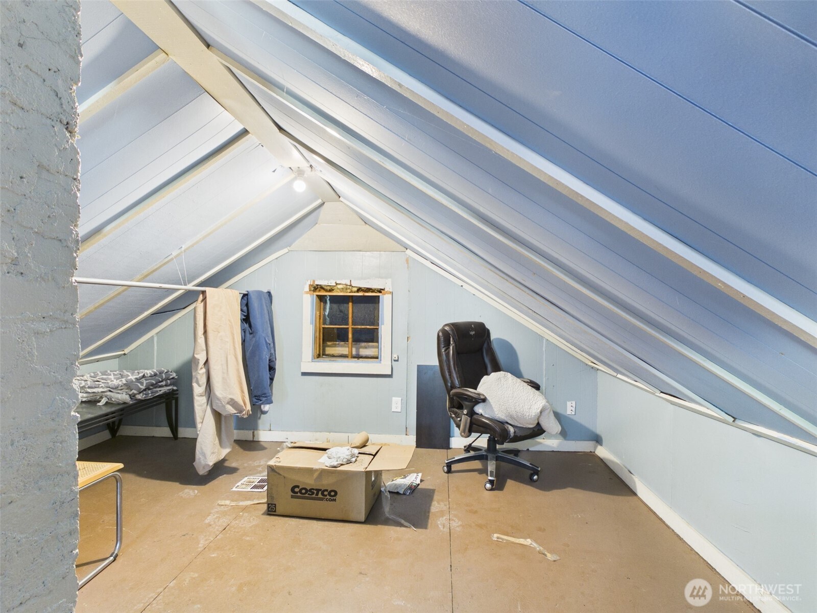 50 Klondike Road Republic, WA 99166 - Photo 12 of 18 a workspace with furniture and a window