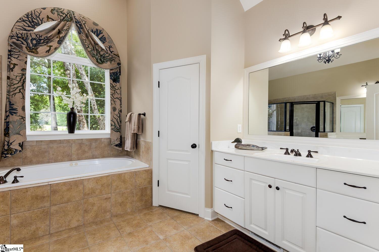 2 Sunning Hill Road Simpsonville, SC 29681 - Photo 18 of 35 Gallery Image 18