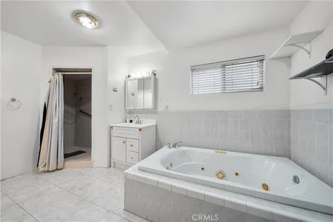 $750,000 | 5941 4th, Los Angeles, CA 90043