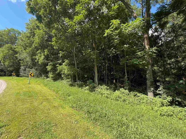 $90,000 | 7.75-acres County Rd G, Oxford, WI 53952