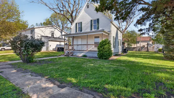 $165,000 | 1214 Wall Street, Normal, IL 61761