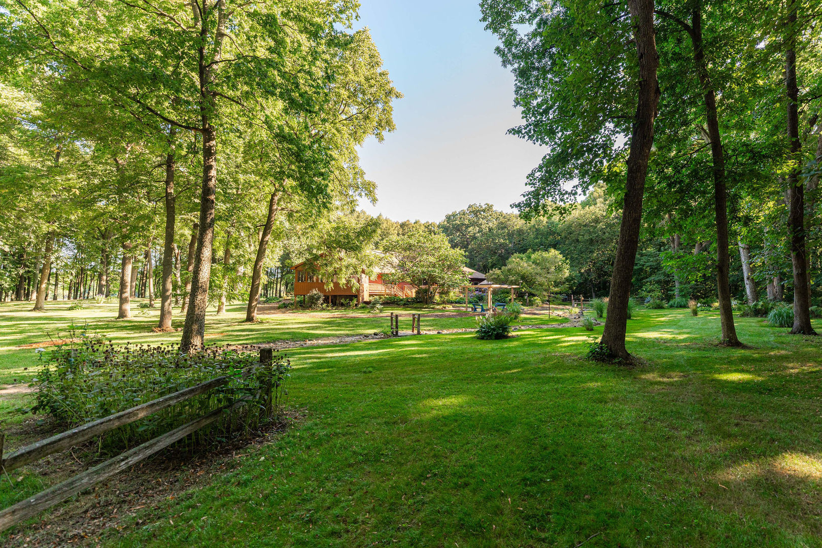 4060 Old State Road Kirkland, IL 60146 - Photo 39 of 51 a park with lots of trees and plants