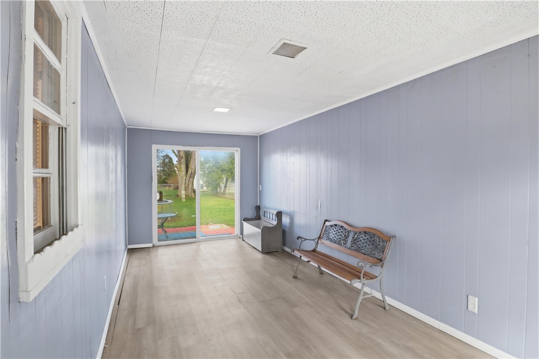 577 Fetzner Road Greece, NY 14626 - Photo 11 of 33