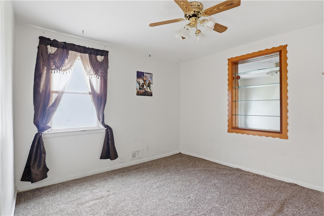 577 Fetzner Road Greece, NY 14626 - Photo 12 of 33