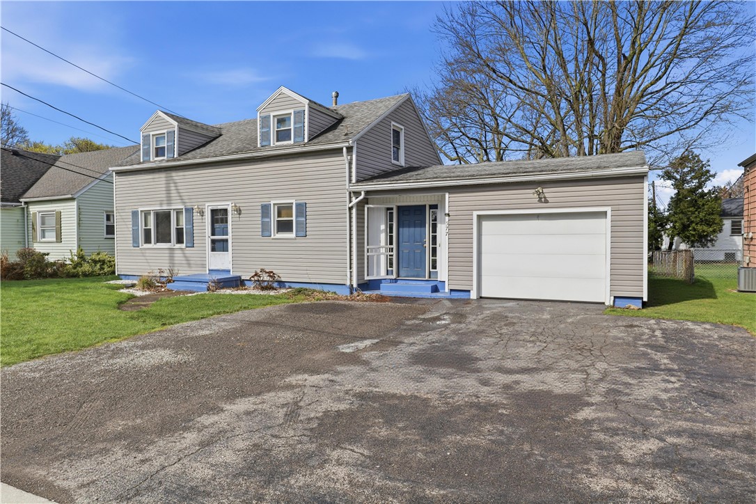 577 Fetzner Road Greece, NY 14626 - Photo 2 of 33