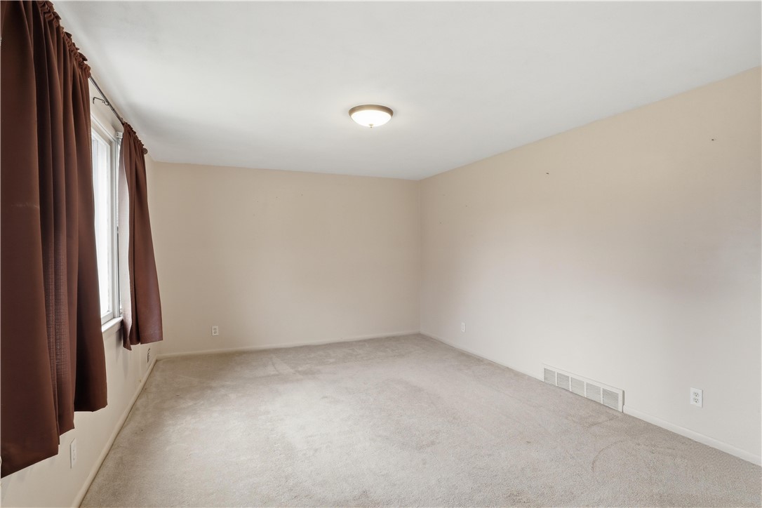 577 Fetzner Road Greece, NY 14626 - Photo 21 of 33