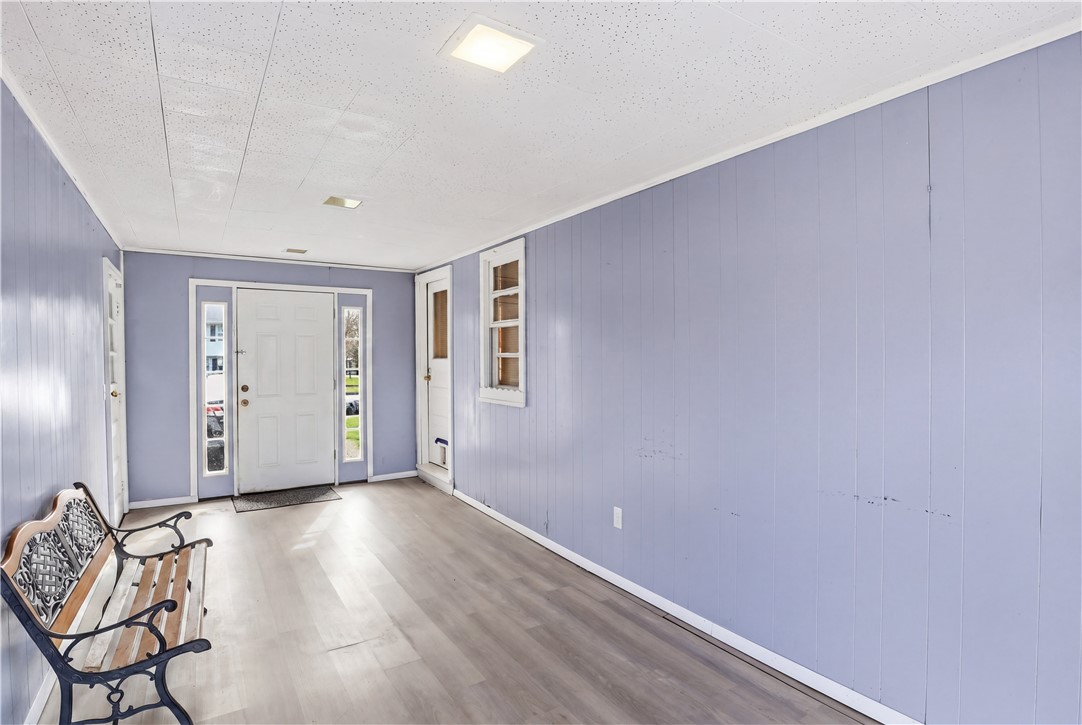 577 Fetzner Road Greece, NY 14626 - Photo 4 of 33