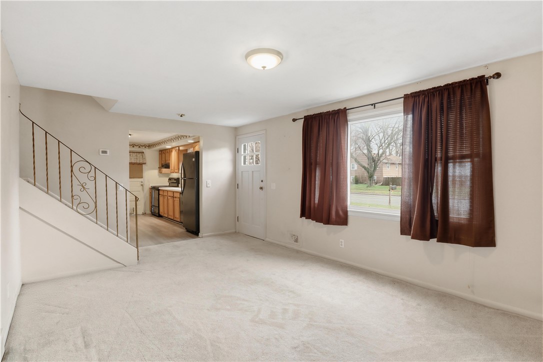 577 Fetzner Road Greece, NY 14626 - Photo 5 of 33