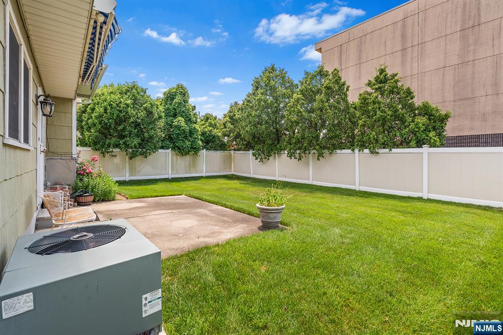 2 Violet Court Bergenfield, NJ 07621 - Photo 29 of 31