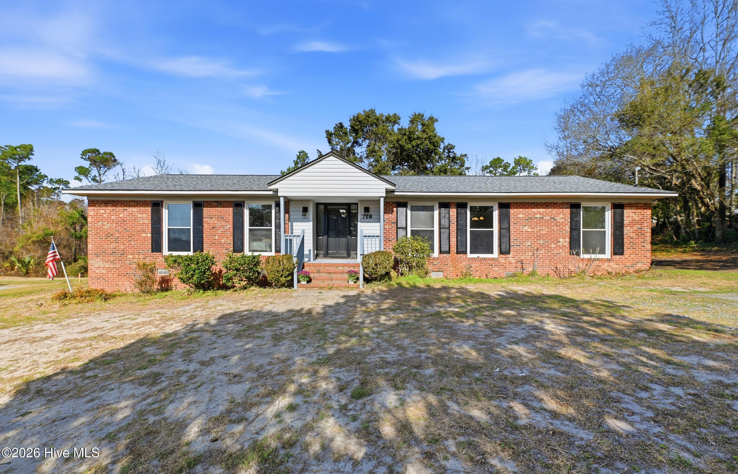718 Hughes Road Hampstead, NC 28443 - Photo 1 of 48 1_718_hughes_rd_001