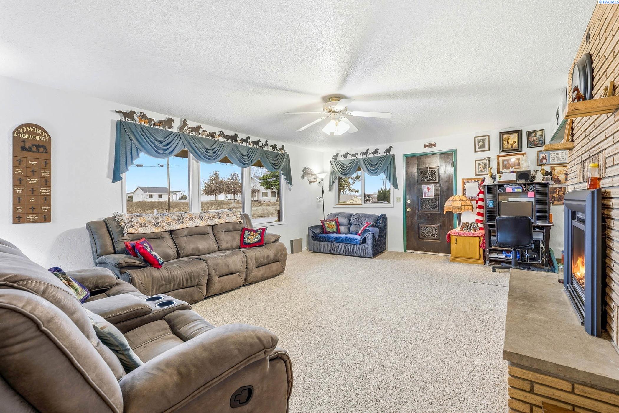 6850 Van Belle Road Sunnyside, WA 98944 - Photo 10 of 30 Gallery Image 10