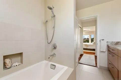 $2,749,000 | 5958 Sagebrush Road, La Jolla, CA 92037