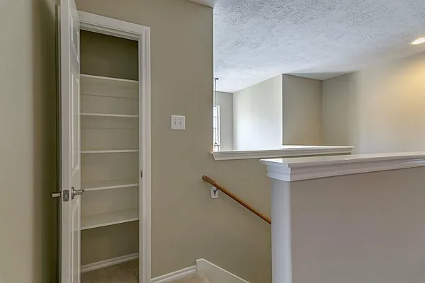 $1,900 | 19 Wickerdale Place, The Woodlands, TX 77382