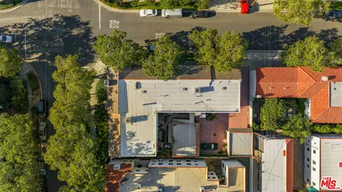 $3,395,000 | 366 North Sycamore Avenue, Los Angeles, CA 90036