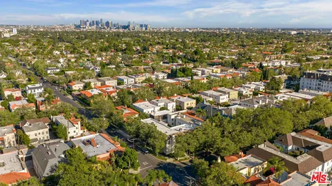 $3,395,000 | 366 North Sycamore Avenue, Los Angeles, CA 90036