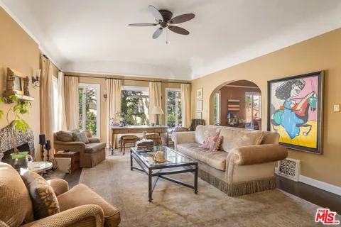 $3,395,000 | 366 North Sycamore Avenue, Los Angeles, CA 90036