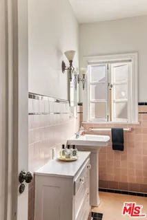 $3,395,000 | 366 North Sycamore Avenue, Los Angeles, CA 90036