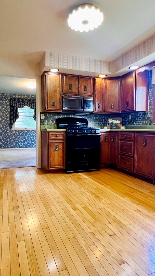 1305 Baugh Drive Normal, IL 61761 - Photo 18 of 58