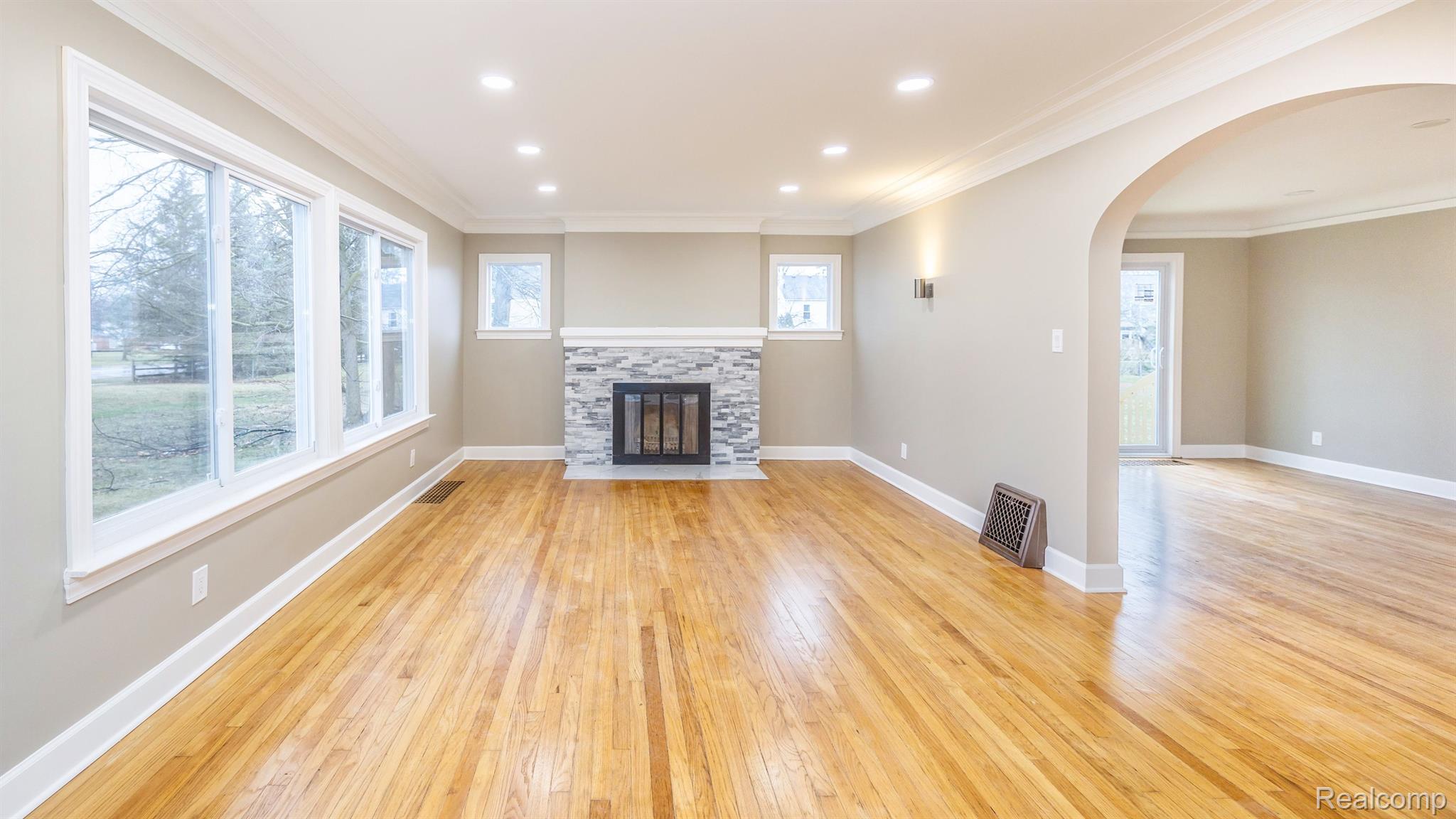 28653 Drake Road Farmington, MI 48331 - Photo 20 of 59 Gallery Image 20