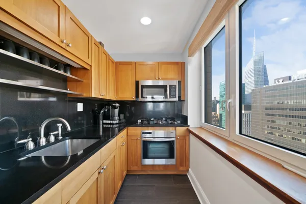 $2,195,000 | 425 5th Avenue, Unit 47A | Midtown South