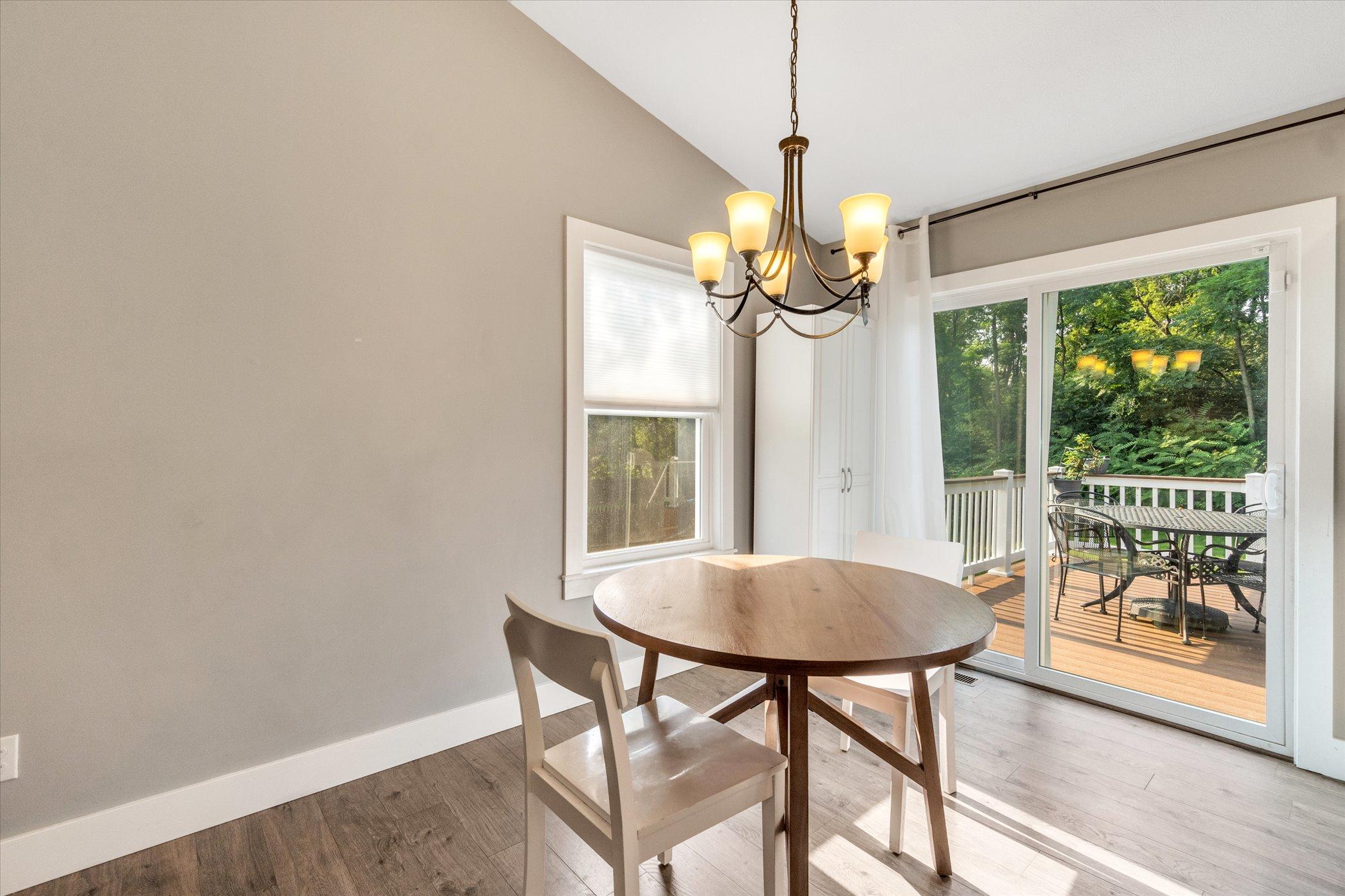 4048 Franklin Road Jackson, MI 49203 - Photo 15 of 38 17-4048-Franklin-Rd-WindowStill-Real-Est