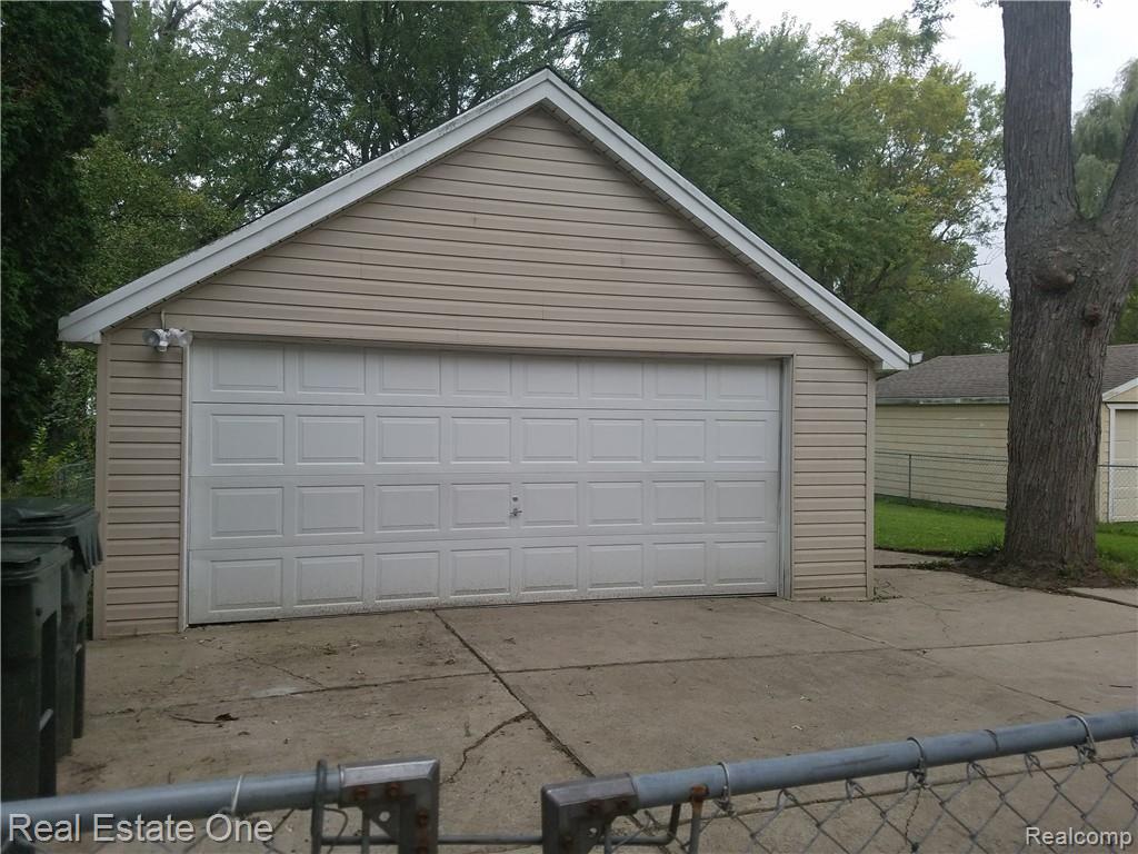 3136 Midvale Drive Rochester Hills, MI 48309 - Photo 7 of 29