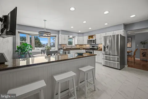 $725,000 | 987 Old Woodbine Road, Woodbine, MD 21797