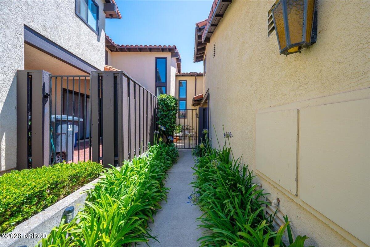 154 Abbey Road Santa Maria, CA 93455 - Photo 2 of 44 05-Exterior Front