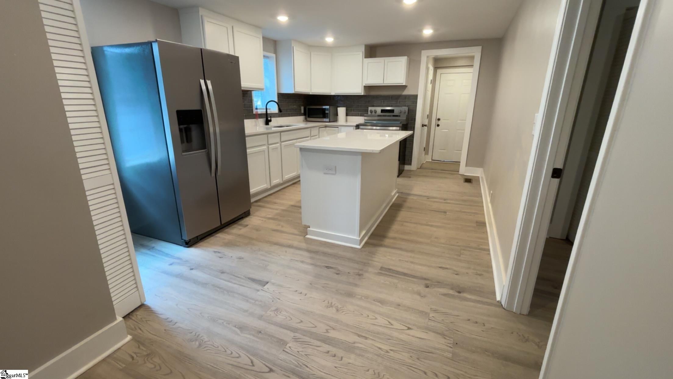 148 Loop Street Wellford, SC 29385 - Photo 4 of 14