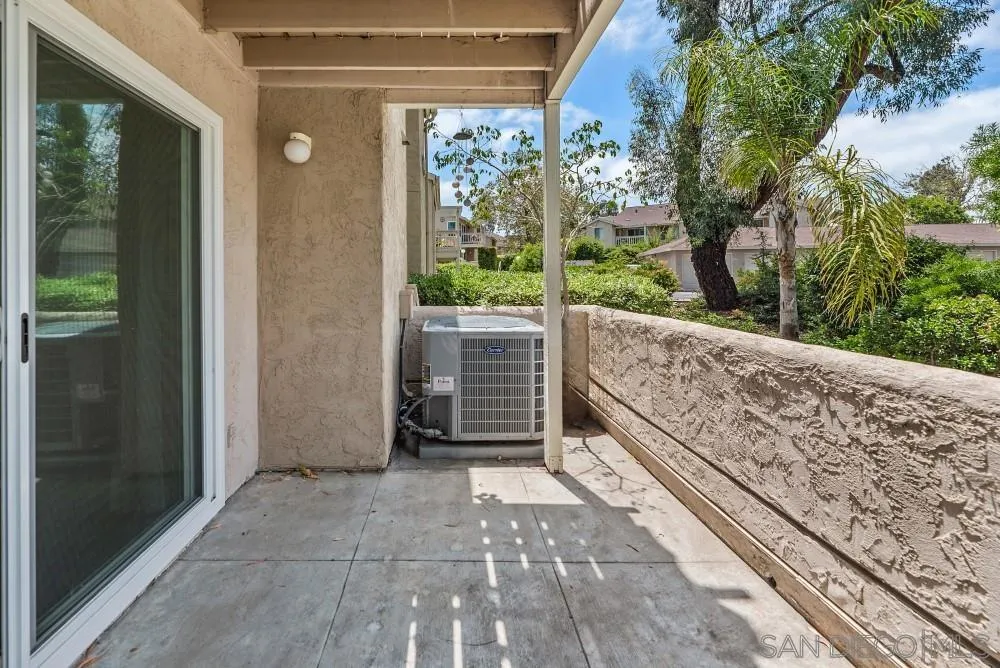 219 Diamond Way, Unit 115 Vista, CA 92083 - Photo 8 of 36