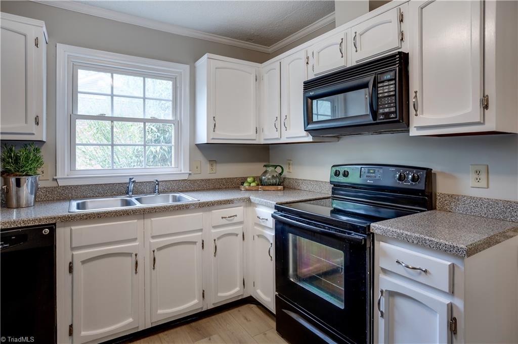 2125 Three Meadows Road Greensboro, NC 27455 - Photo 10 of 22 Gallery Image 10