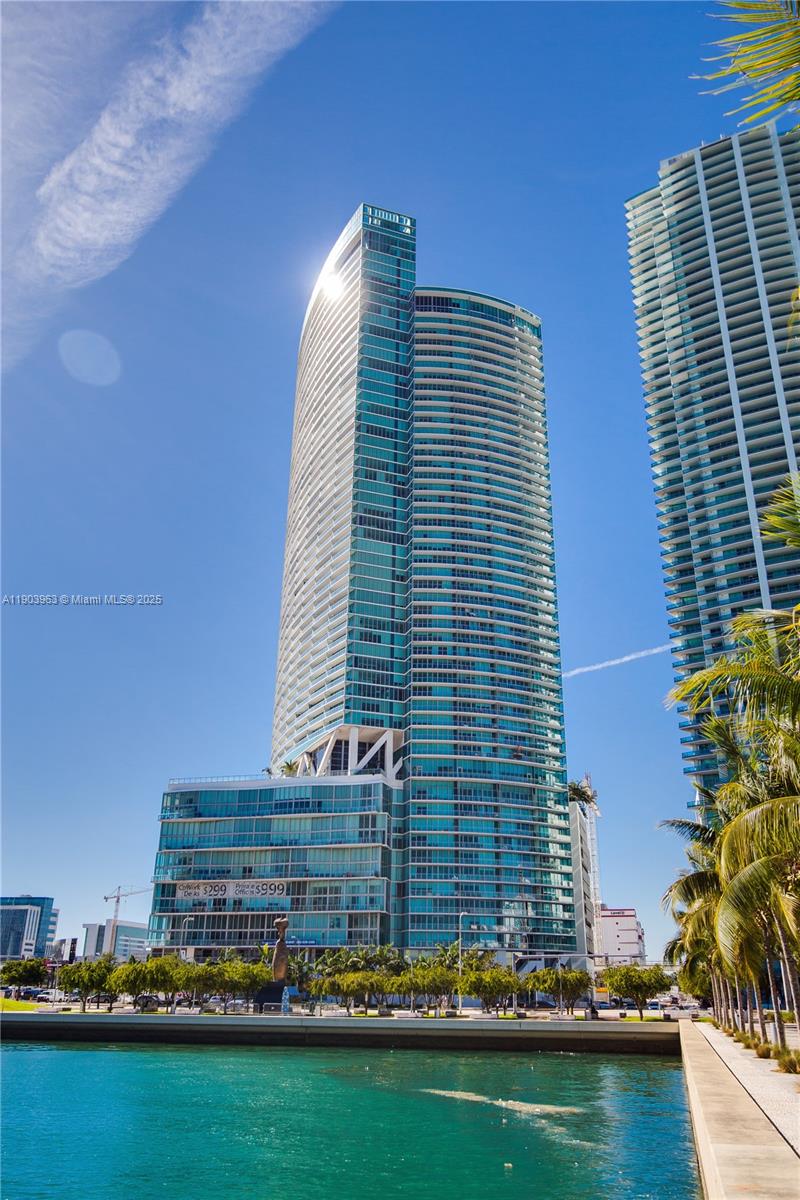 Downtown Miami Miami, FL 33132 - Photo 25 of 27 Gallery Image 25