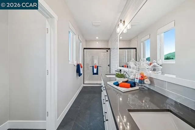 $826,000 | 27264-27264 Cosmo Court, Hayward, CA 94544