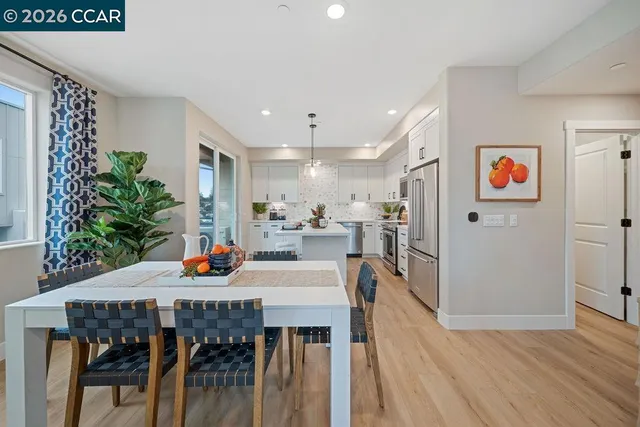 $826,000 | 27264-27264 Cosmo Court, Hayward, CA 94544