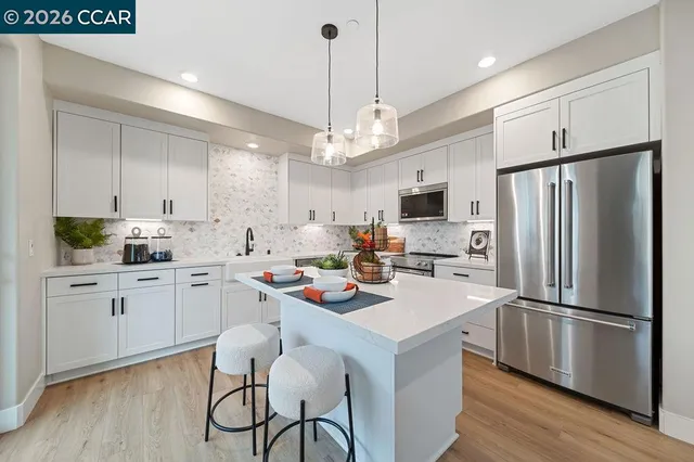 $826,000 | 27264-27264 Cosmo Court, Hayward, CA 94544