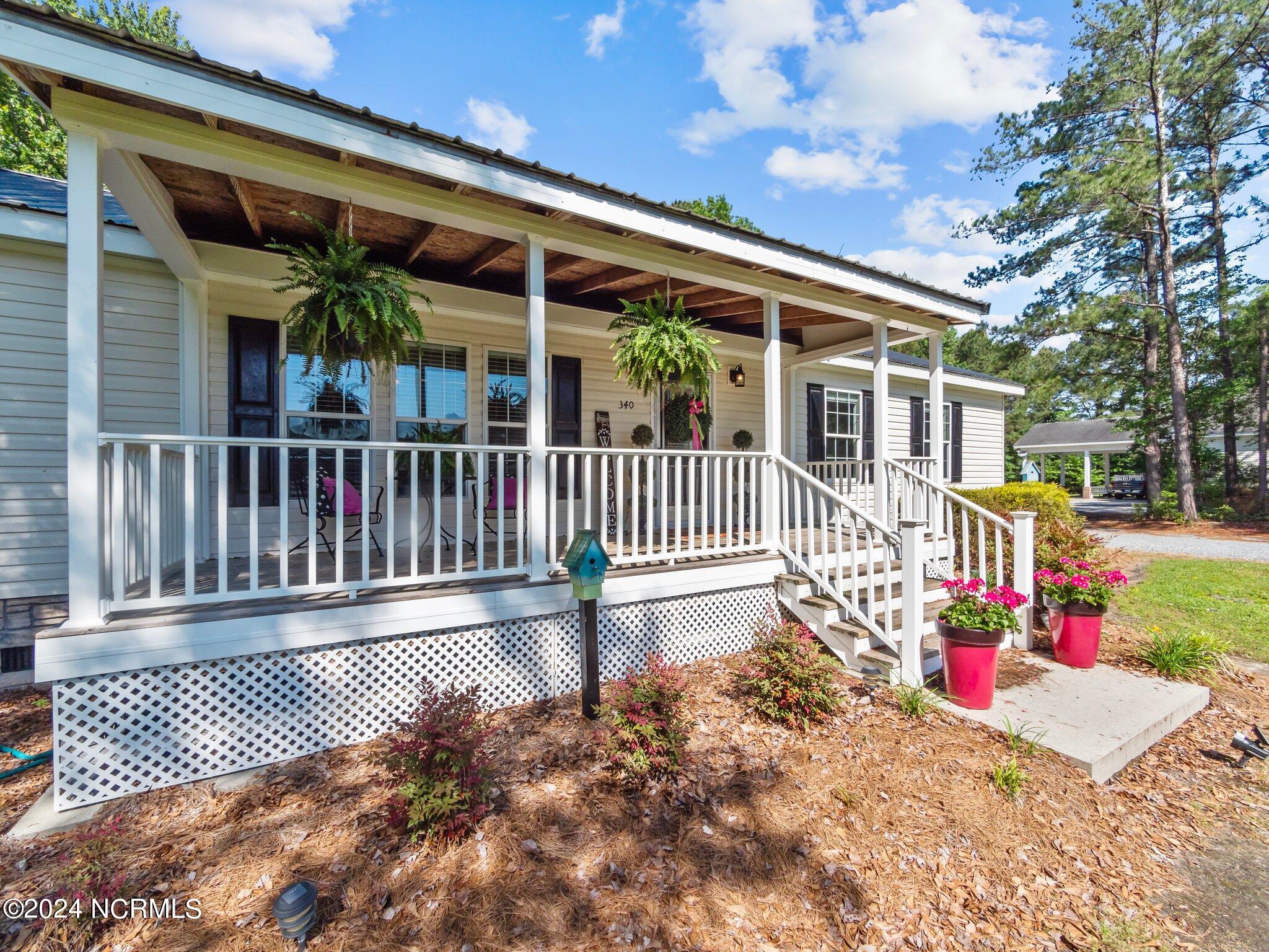 340 Batchelor Bay Road Wallace, NC 28466 - Photo 4 of 49 4-web-or-mls-04