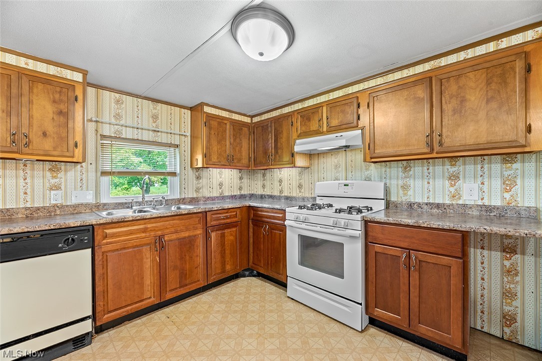 9455 Griffith Road Ravenna, OH 44266 - Photo 9 of 29