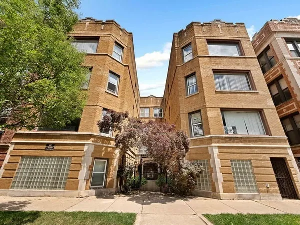 $1,490 | 5205 South Drexel Avenue, Unit N2B, Chicago, IL 60615