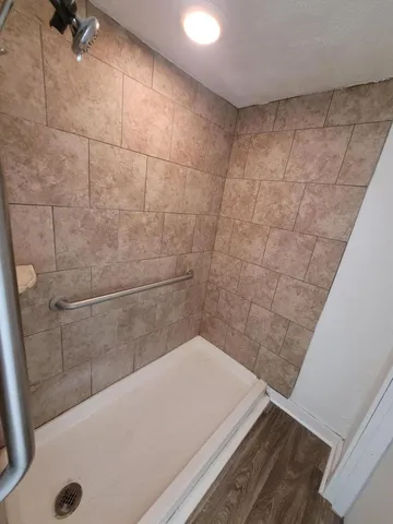 a bathroom with a tub